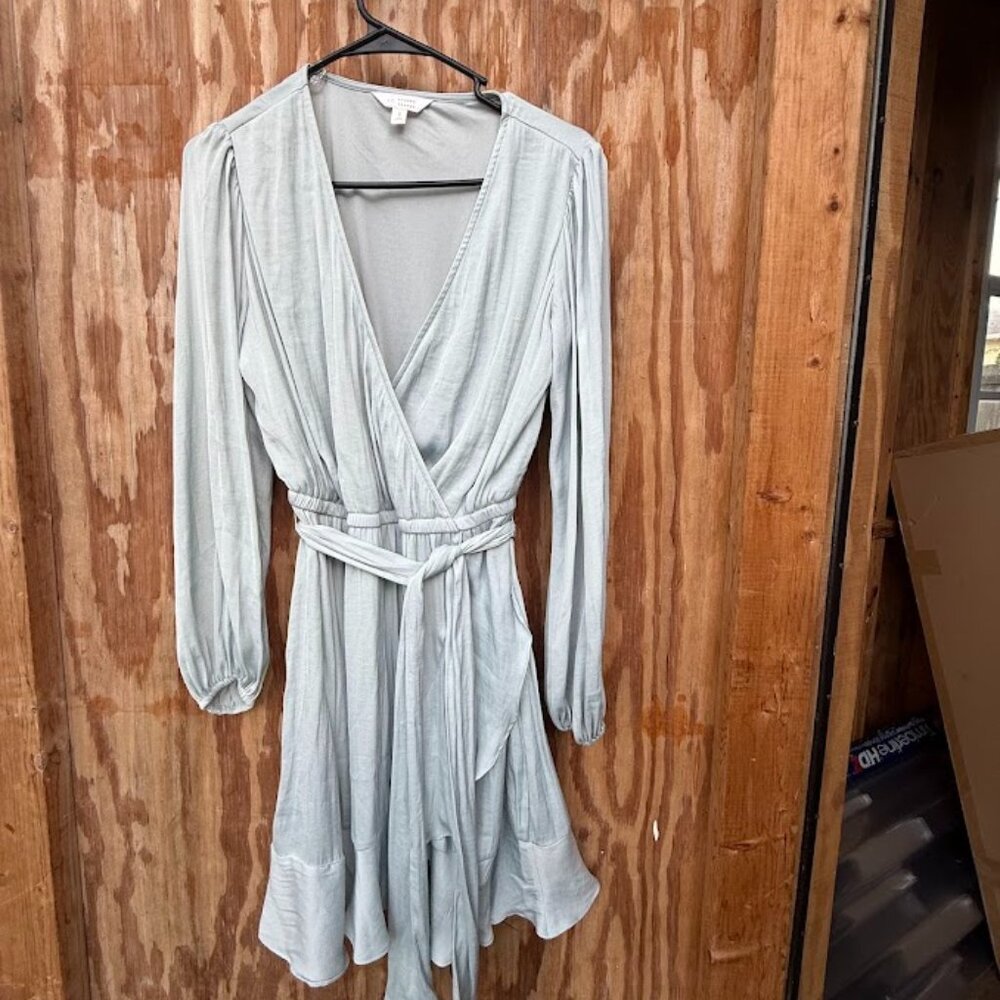 Lauren Conrad Gray Wrap-Tie Dress (Size S)